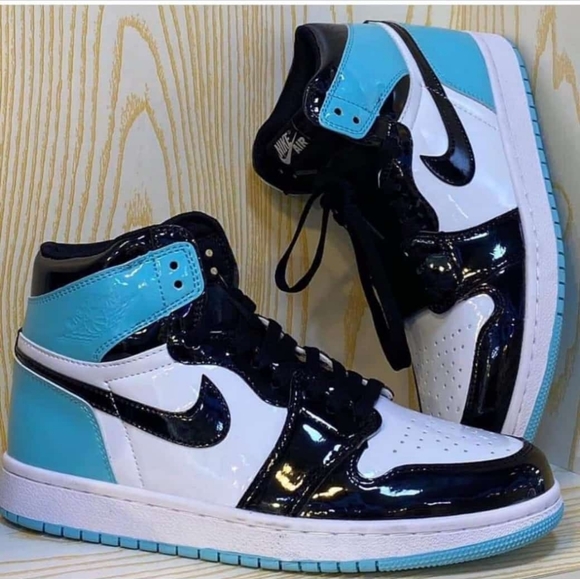 shoes main image 4